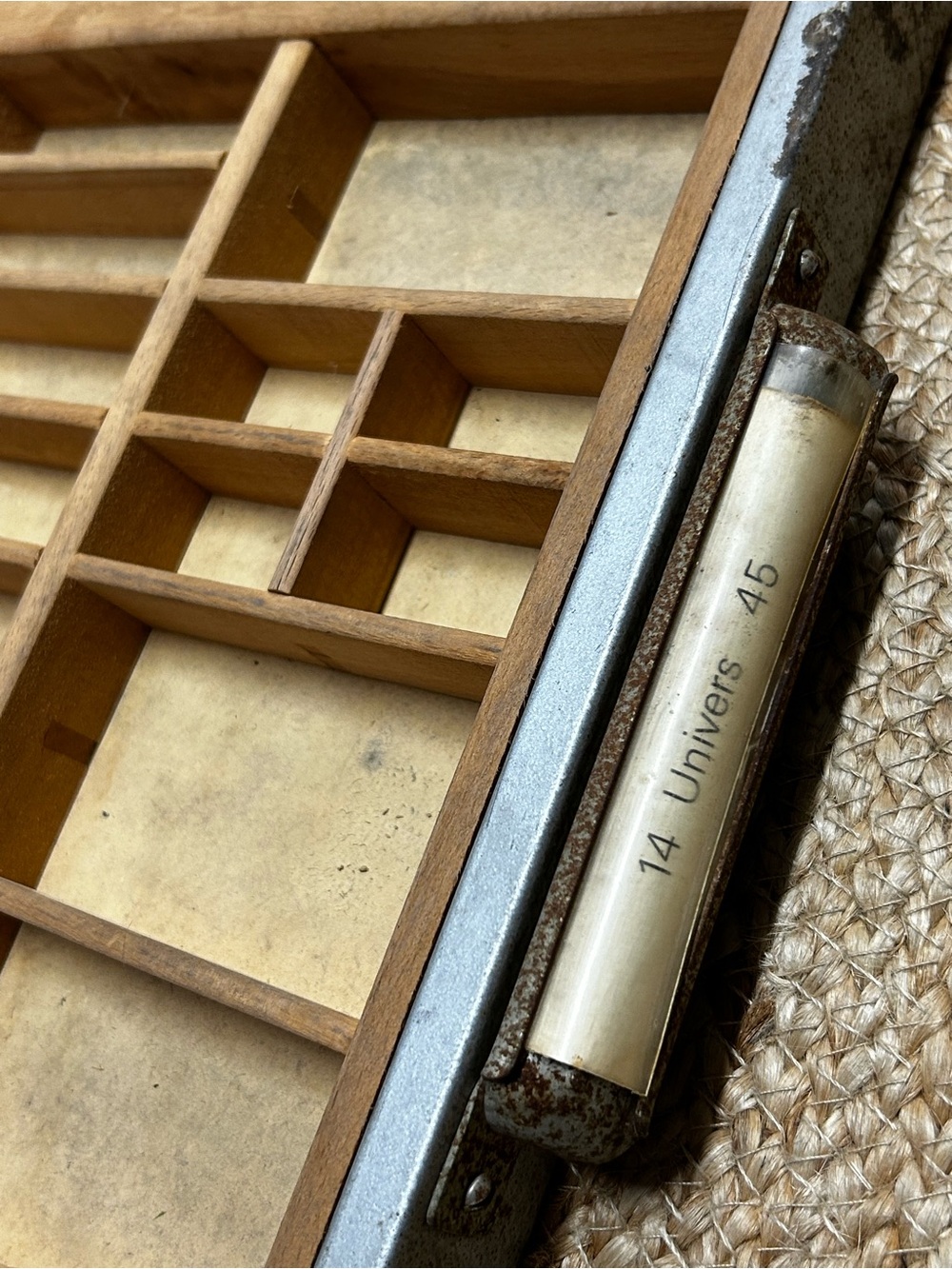 Vintage Hamilton Letterpress Typeset Printers Tray Wooden Curio Display Shelf - Picture 2 of 8
